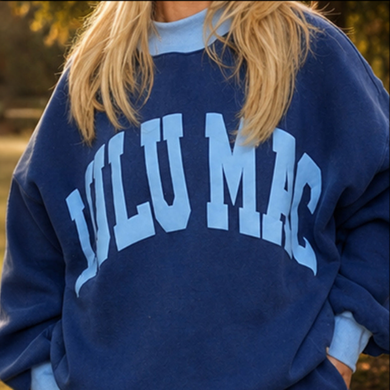 LM-MN-1009 Puff Mock Neck Sweatshirt- Navy/Light Blue